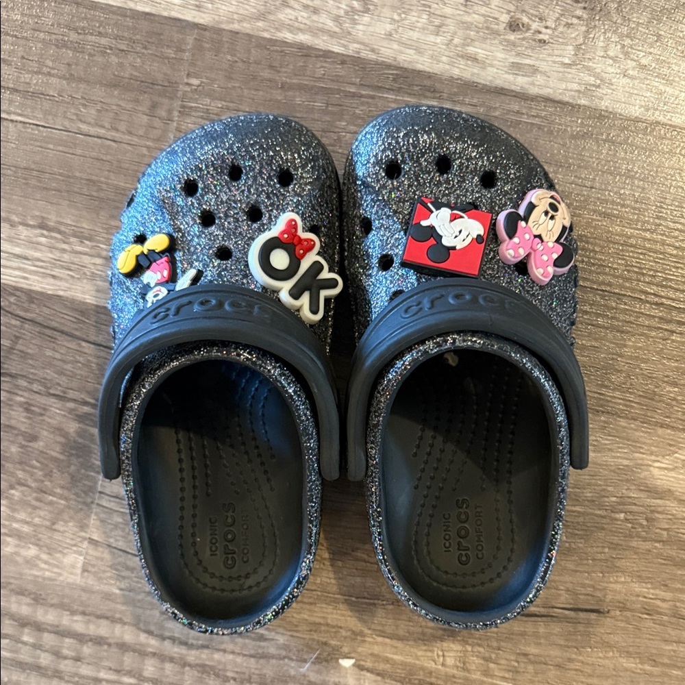 CROCS Kids Glitter Slippers - Black with Fun Charms